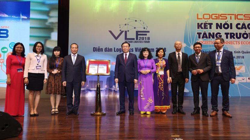 Trong khuôn khổ Diễn đàn Logistics Việt Nam 2018 diễn ra sáng 7/12 tại Quảng Ninh, Bộ Công Thương đã công bố Báo cáo Logistics Việt Nam 2018.